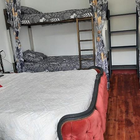 Bed and Breakfast Le Pas Sage à La Caillère Extérieur photo