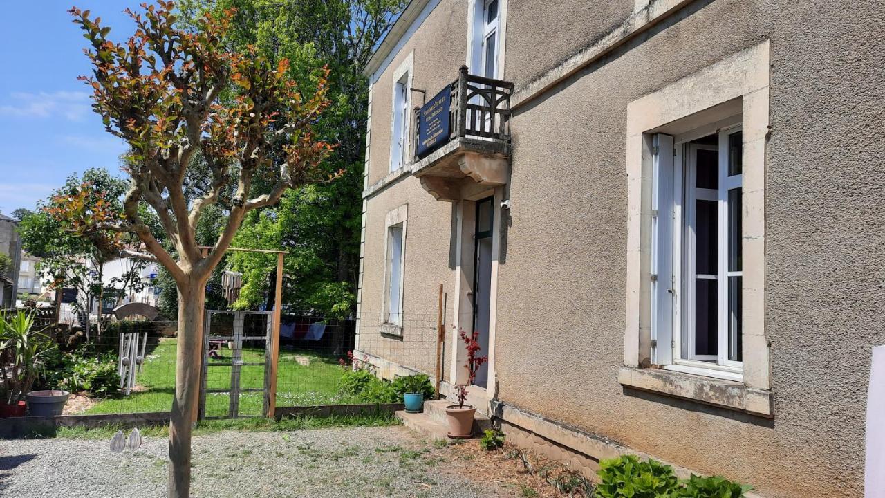 Bed and Breakfast Le Pas Sage à La Caillère Extérieur photo
